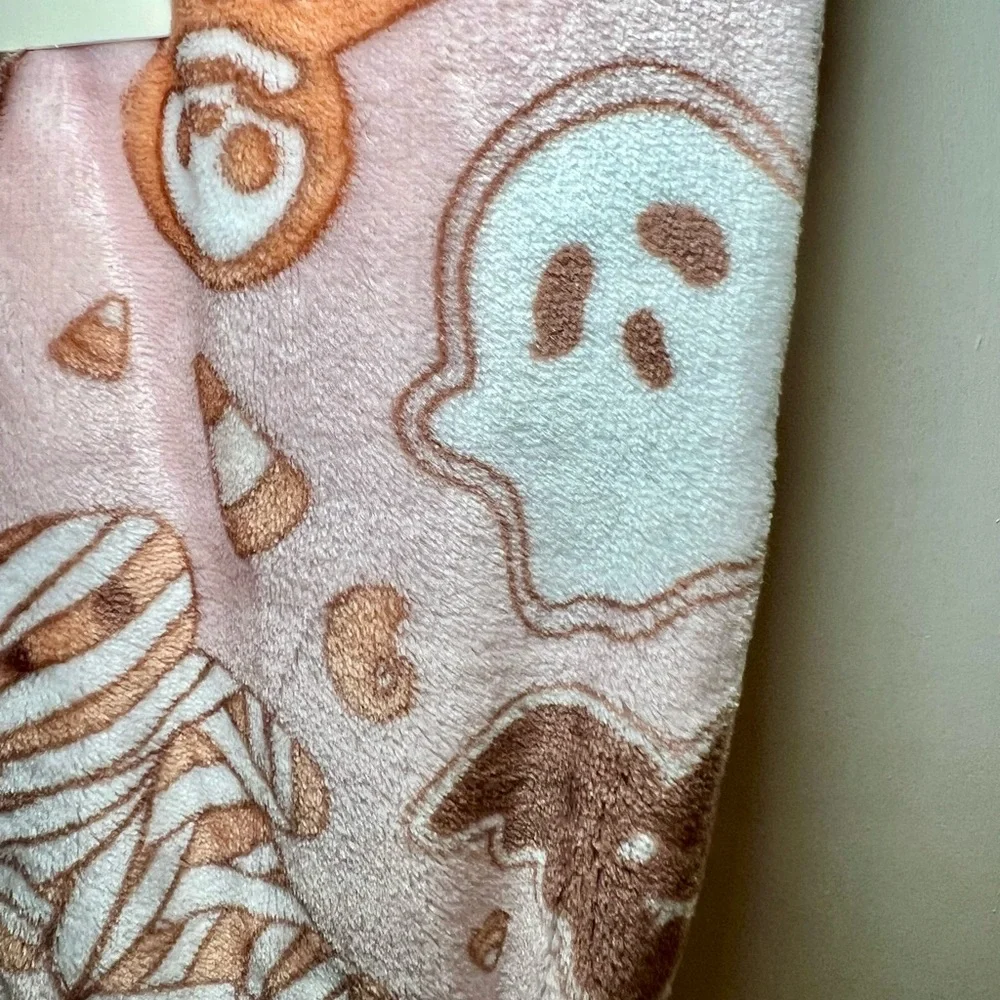 Halloween Gingerbread Cookies Plush Throw Blanket Skeletons Ghost Bat Pumpkins